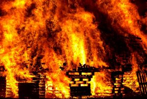 fire-298105_1280