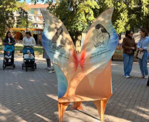 Пейка за кърмене в парк Дружба във Велико Търново