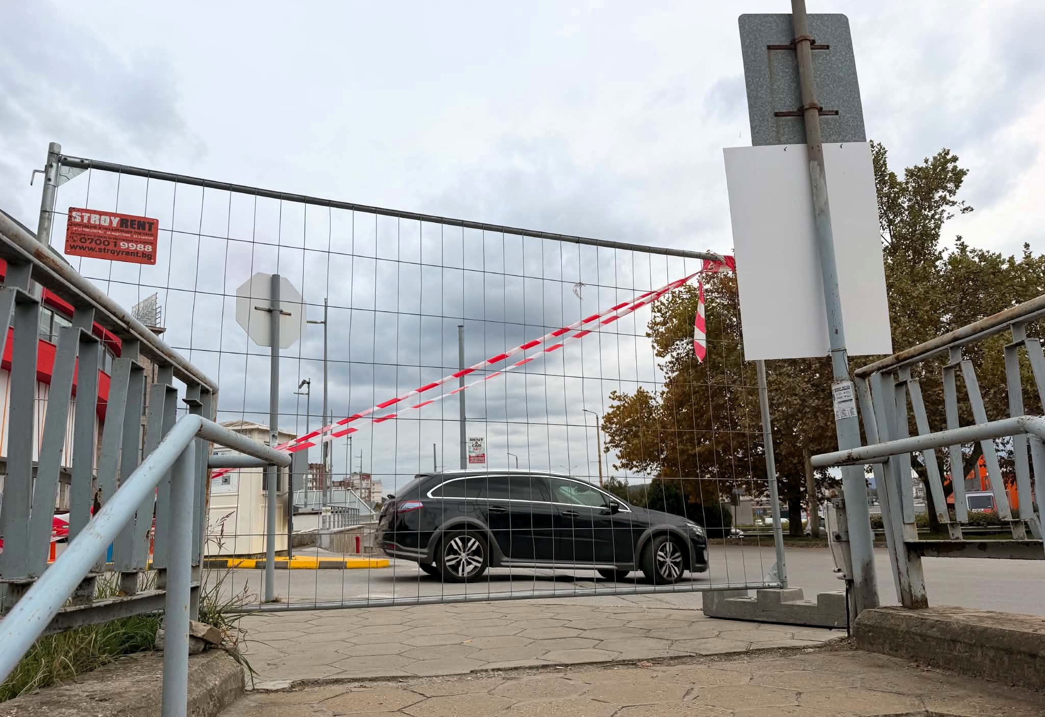 Ремонтни дейности в пешеходния подлез в кв. „Колю Фичето“ до Mall Veliko Tarnovo. Ремонт на пешеходния подлез до мола във Велико Търново